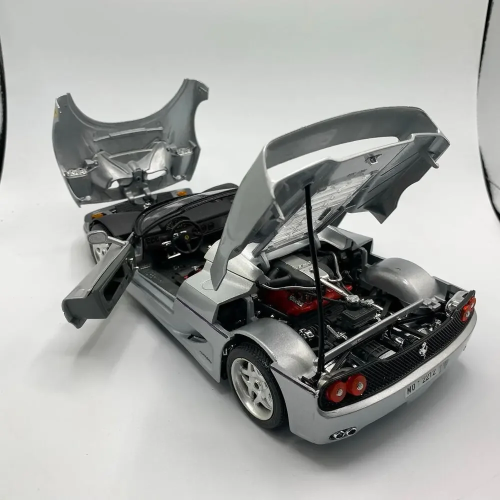 Bburago Ferrari F50, 1:18 Die-Cast Model Car, Silver, Open Top, Opening Doors